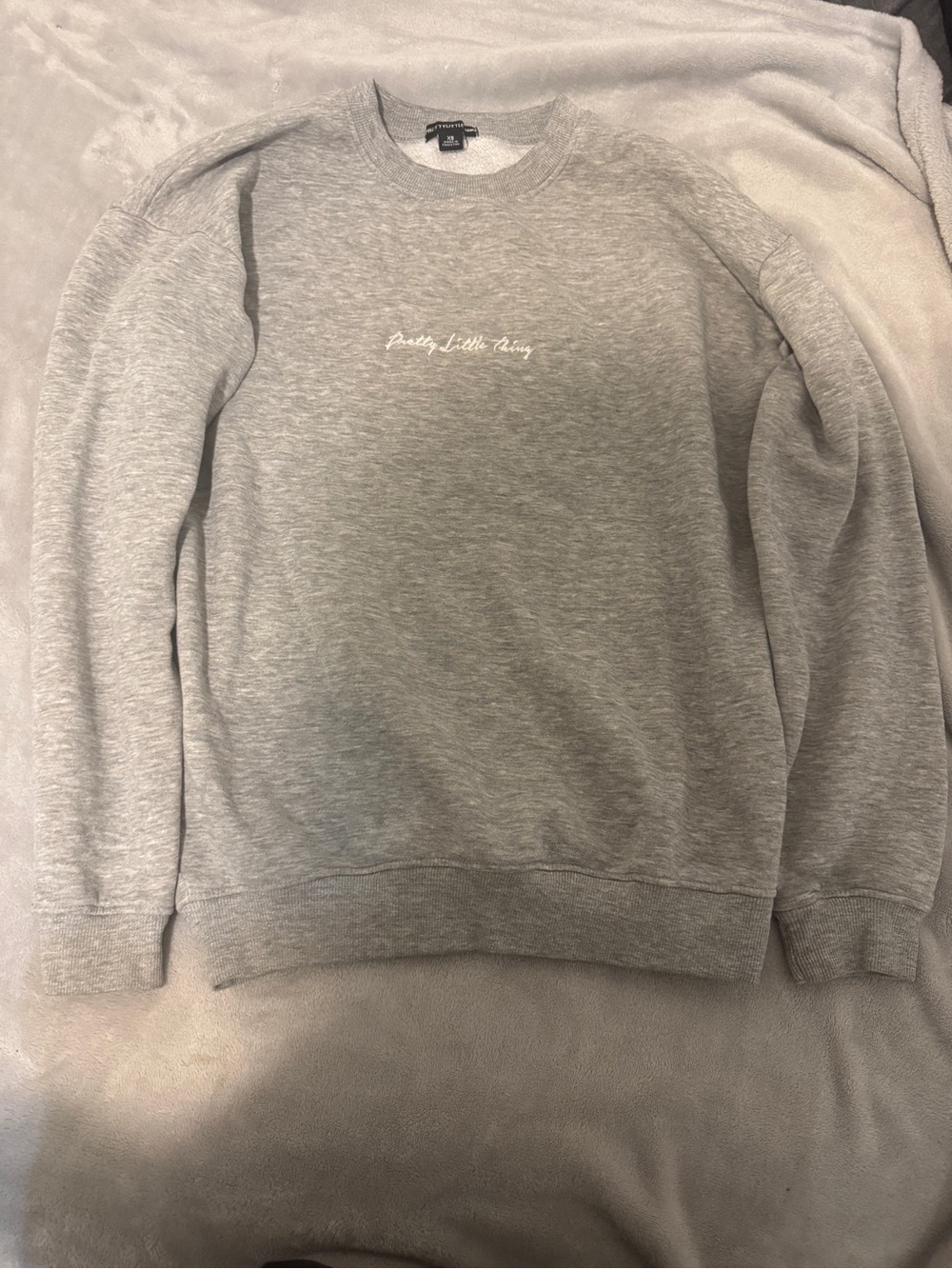 PrettyLittleThing Men's Light Grey Crewneck Sweatshirt